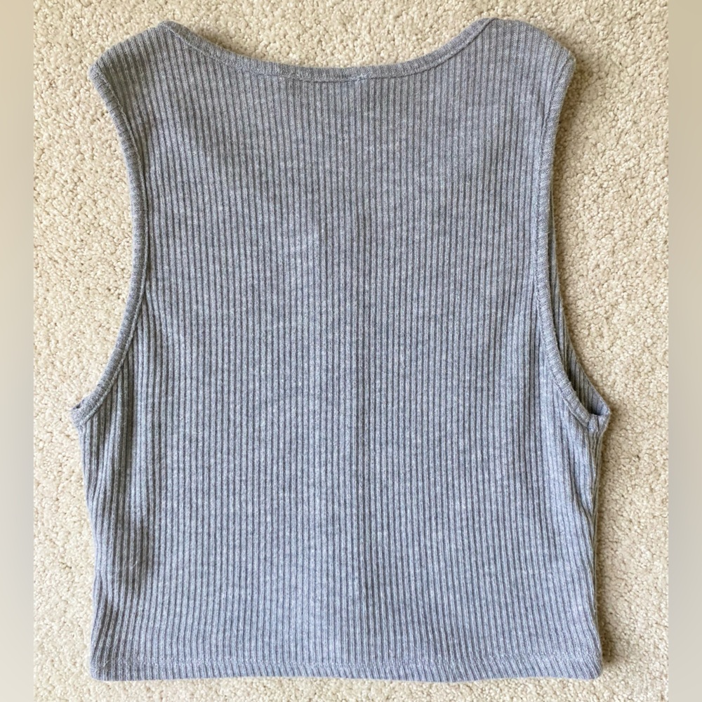 Ribbed Crop Top with Zipper Front - Picture 4 of 6